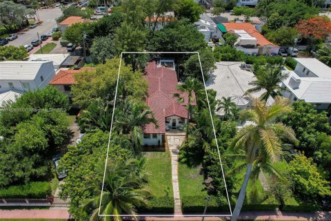 House in Miami Beach, Florida 4 bedrooms, 206.8 sq.m. № 574010 - photo 28