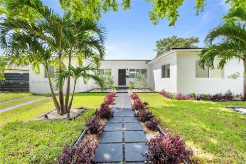 Villa ou maison à vendre à Miami Beach, Floride: 3 chambres, 151.24 m2 № 1237675 - photo 1