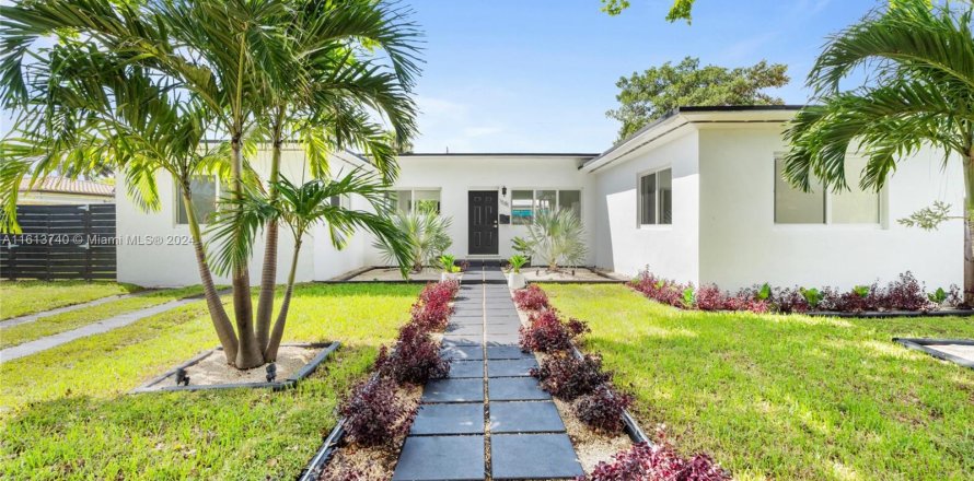 Villa ou maison à Miami Beach, Floride 3 chambres, 151.24 m2 № 1237675