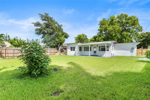 Villa ou maison à vendre à Miami Beach, Floride: 3 chambres, 151.24 m2 № 1237675 - photo 28