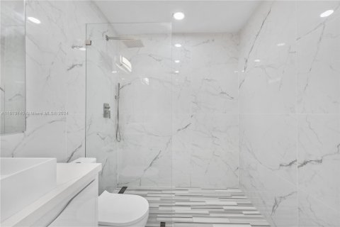 Casa en venta en Miami Beach, Florida, 3 dormitorios, 151.24 m2 № 1237675 - foto 13