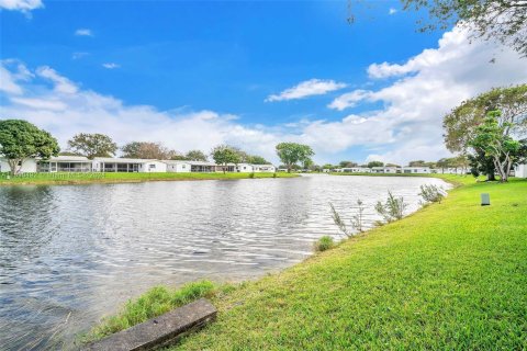 Villa ou maison à vendre à Plantation, Floride: 2 chambres, 136.57 m2 № 1180370 - photo 26