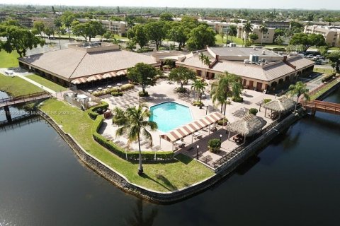 Condominio en venta en Sunrise, Florida, 1 dormitorio, 59.46 m2 № 920835 - foto 29