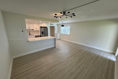 Condominio en venta en Delray Beach, Florida, 1 dormitorio, 67.45 m2 № 1325548 - foto 7