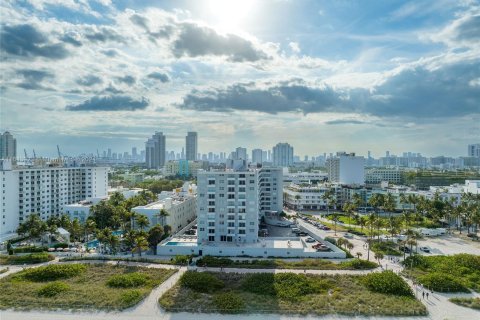 Condominio en venta en Miami Beach, Florida, 1 dormitorio, 60.76 m2 № 1325507 - foto 23