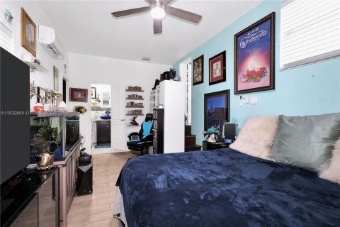 Casa en venta en Miami, Florida, 4 dormitorios, 146.97 m2 № 1294035 - foto 23