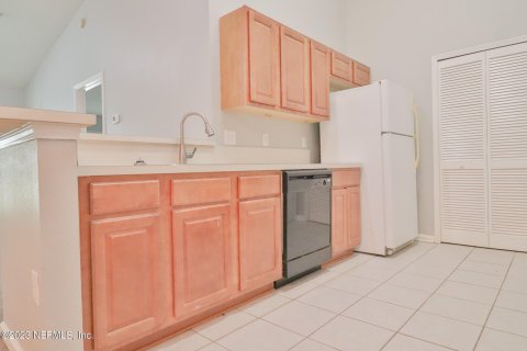 Villa ou maison à louer à Jacksonville, Floride: 2 chambres, 102.1 m2 № 801747 - photo 6