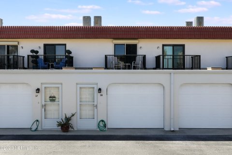 Villa ou maison à vendre à Saint Augustine, Floride: 2 chambres, 111.48 m2 № 801759 - photo 2