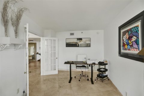 Copropriété à vendre à Aventura, Floride: 2 chambres, 114.27 m2 № 1354508 - photo 20