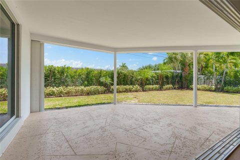 House in Fort Lauderdale, Florida 3 bedrooms, 180.69 sq.m. № 1208670 - photo 4