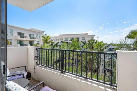 Condo in Fort Lauderdale, Florida, 2 bedrooms  № 1208758 - photo 9