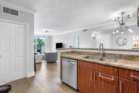 Condo in Fort Lauderdale, Florida, 2 bedrooms  № 1208758 - photo 19