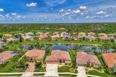 Villa ou maison à vendre à North Port, Floride: 3 chambres, 186.08 m2 № 1303558 - photo 2