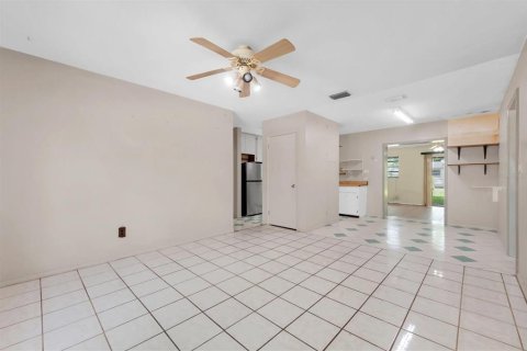 Casa en venta en Saint Petersburg, Florida, 4 dormitorios, 169.27 m2 № 1303559 - foto 3