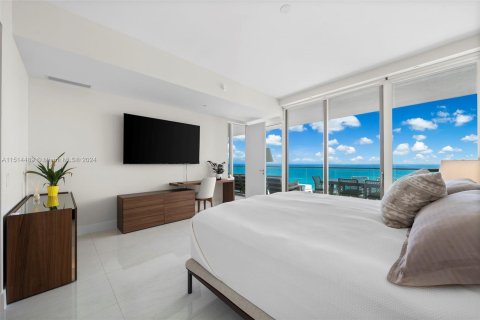 Condominio en venta en Sunny Isles Beach, Florida, 3 dormitorios, 210.98 m2 № 949407 - foto 11