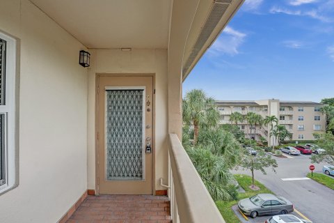 Condominio en venta en Coconut Creek, Florida, 2 dormitorios, 137.77 m2 № 1142558 - foto 27