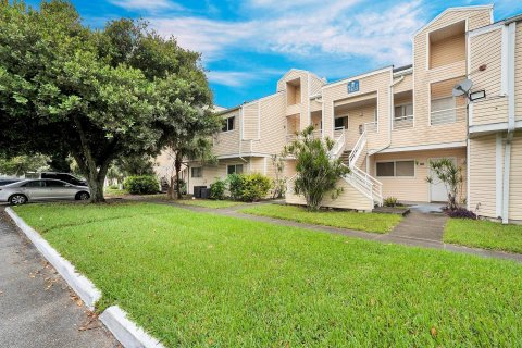 Condominio en venta en Lauderdale Lakes, Florida, 2 dormitorios, 101.82 m2 № 878638 - foto 16