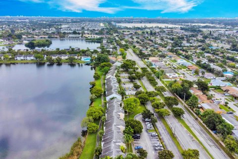 Condominio en venta en Lauderdale Lakes, Florida, 2 dormitorios, 101.82 m2 № 878638 - foto 8