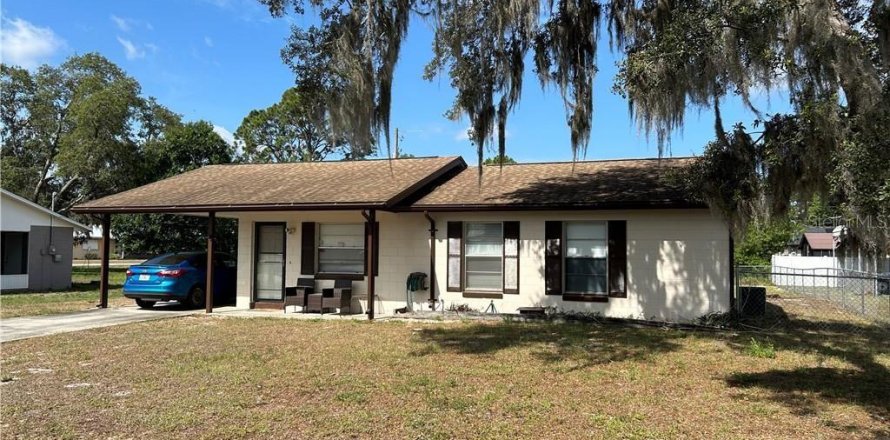 House in Sebring, Florida 3 bedrooms, 93.65 sq.m. № 1246292