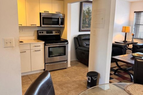 Condo in Sunrise, Florida, 1 bedroom  № 1163185 - photo 14