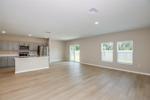 Casa en venta en Wesley Chapel, Florida, 4 dormitorios, 206.8 m2 № 1350393 - foto 6