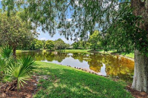 House in Jupiter, Florida 3 bedrooms, 184.97 sq.m. № 1182254 - photo 4