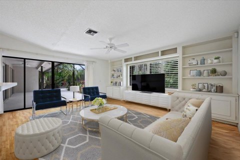 House in Jupiter, Florida 3 bedrooms, 184.97 sq.m. № 1182254 - photo 18