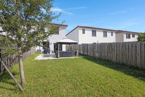 Townhouse in Homestead, Florida 3 bedrooms, 153.38 sq.m. № 1431523 - photo 19