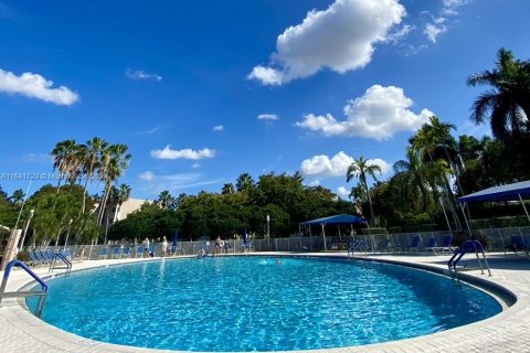 Condominio en venta en Tamarac, Florida, 2 dormitorios, 134.71 m2 № 1319347 - foto 3