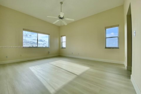 Condominio en venta en Tamarac, Florida, 2 dormitorios, 134.71 m2 № 1319347 - foto 6