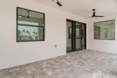 Villa ou maison à vendre à Cape Coral, Floride: 4 chambres, 194.91 m2 № 1313506 - photo 30