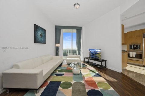 Condominio en venta en Sunny Isles Beach, Florida, 2 dormitorios, 133.31 m2 № 967831 - foto 8
