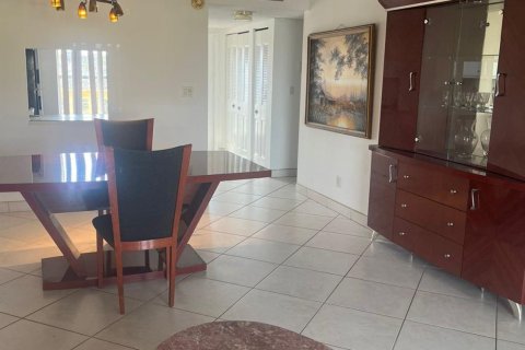 Copropriété à vendre à Fort Lauderdale, Floride: 2 chambres, 81.75 m2 № 1207326 - photo 1