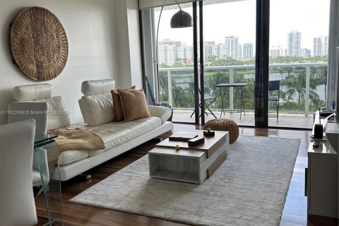 Condominio en venta en Aventura, Florida, 1 dormitorio, 70.14 m2 № 1269839 - foto 8