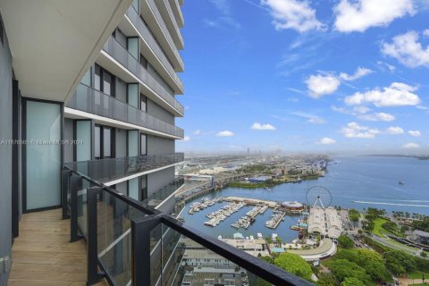 Condo in Miami, Florida, 1 bedroom  № 1401459 - photo 27