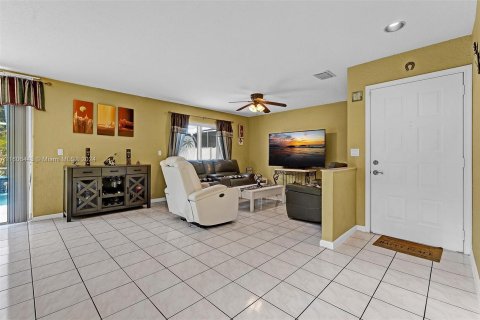 Casa en venta en Coral Springs, Florida, 4 dormitorios, 187.76 m2 № 1232671 - foto 6