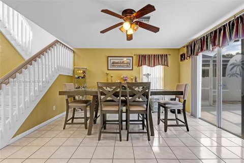 Casa en venta en Coral Springs, Florida, 4 dormitorios, 187.76 m2 № 1232671 - foto 10
