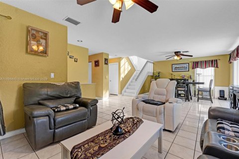 Casa en venta en Coral Springs, Florida, 4 dormitorios, 187.76 m2 № 1232671 - foto 7