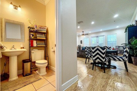 Townhouse in Tampa, Florida 3 bedrooms, 177.81 sq.m. № 1372298 - photo 6