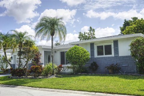 Villa ou maison à vendre à Margate, Floride: 2 chambres, 147.44 m2 № 1325265 - photo 3