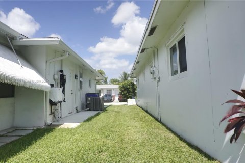 Villa ou maison à vendre à Margate, Floride: 2 chambres, 147.44 m2 № 1325265 - photo 20