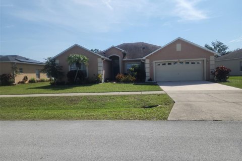 House in Kissimmee, Florida 4 bedrooms, 215.35 sq.m. № 1301731 - photo 1