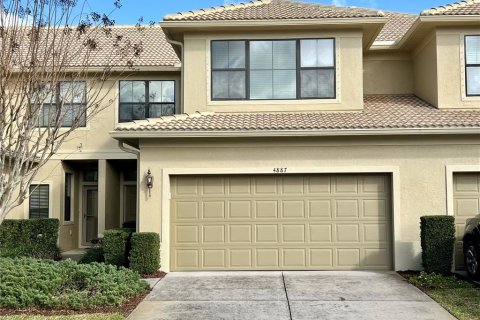 Townhouse in Palm Harbor, Florida 3 bedrooms, 205.78 sq.m. № 1388829 - photo 2