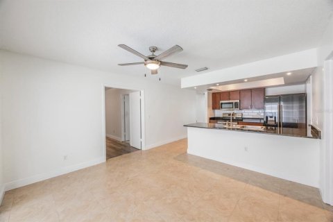 Villa ou maison à louer à Tampa, Floride: 4 chambres, 124.86 m2 № 1341643 - photo 18