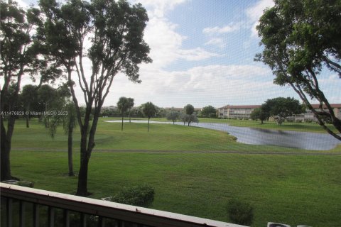 Condominio en venta en Pembroke Pines, Florida, 2 dormitorios, 88.54 m2 № 804663 - foto 8
