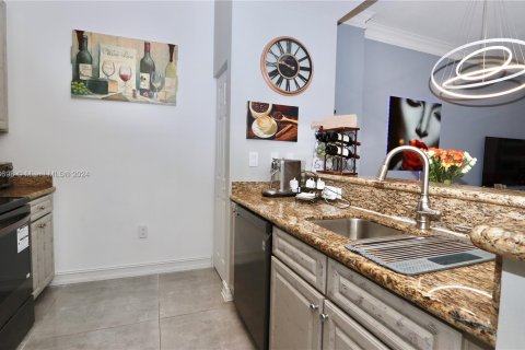 Condominio en venta en Aventura, Florida, 1 dormitorio, 77.67 m2 № 931643 - foto 9
