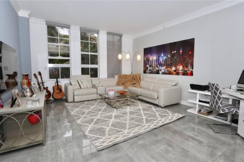 Condominio en venta en Aventura, Florida, 1 dormitorio, 77.67 m2 № 931643 - foto 4