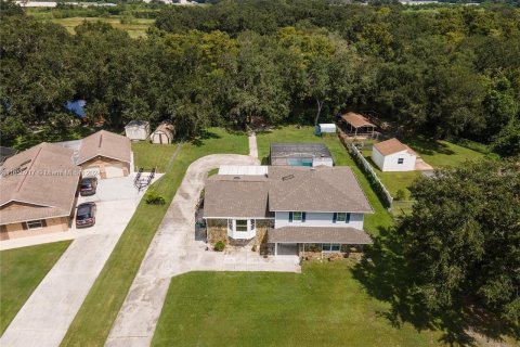 Villa ou maison à vendre à Kissimmee, Floride: 5 chambres № 1352070 - photo 29