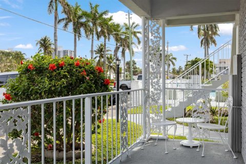 Copropriété à vendre à Hallandale Beach, Floride: 2 chambres, 94.76 m2 № 952402 - photo 16