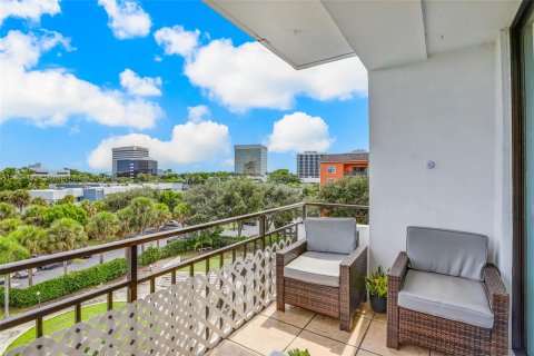 Condo in West Palm Beach, Florida, 2 bedrooms  № 1383050 - photo 19